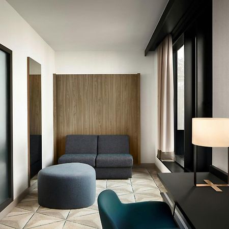 Courtyard By Marriott Paris Porte De Versailles Иси-ле-Мулино Екстериор снимка