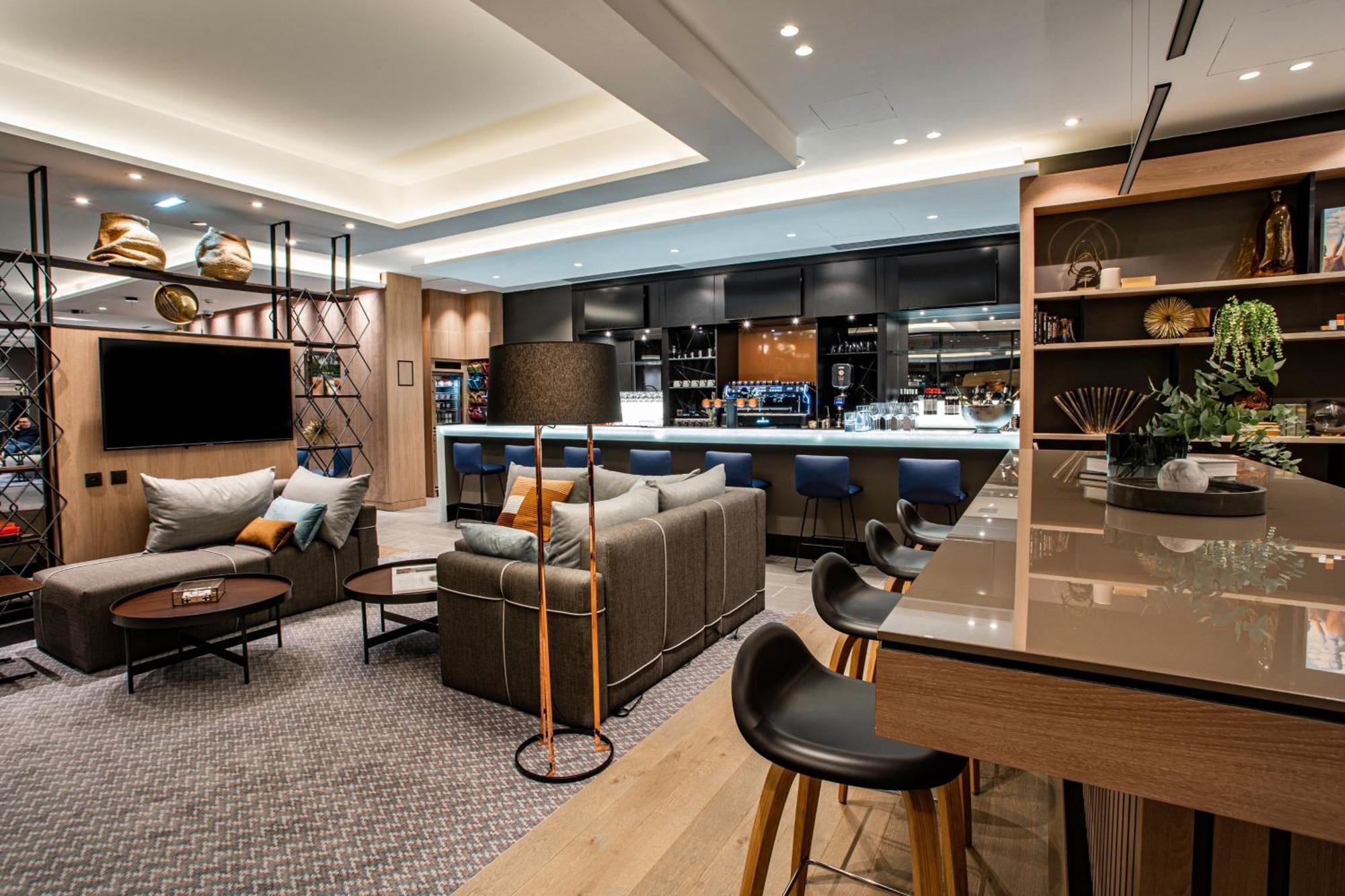 Courtyard By Marriott Paris Porte De Versailles Иси-ле-Мулино Екстериор снимка