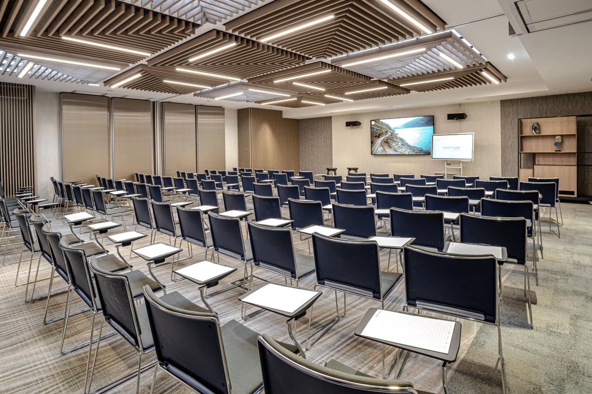Courtyard By Marriott Paris Porte De Versailles Иси-ле-Мулино Екстериор снимка
