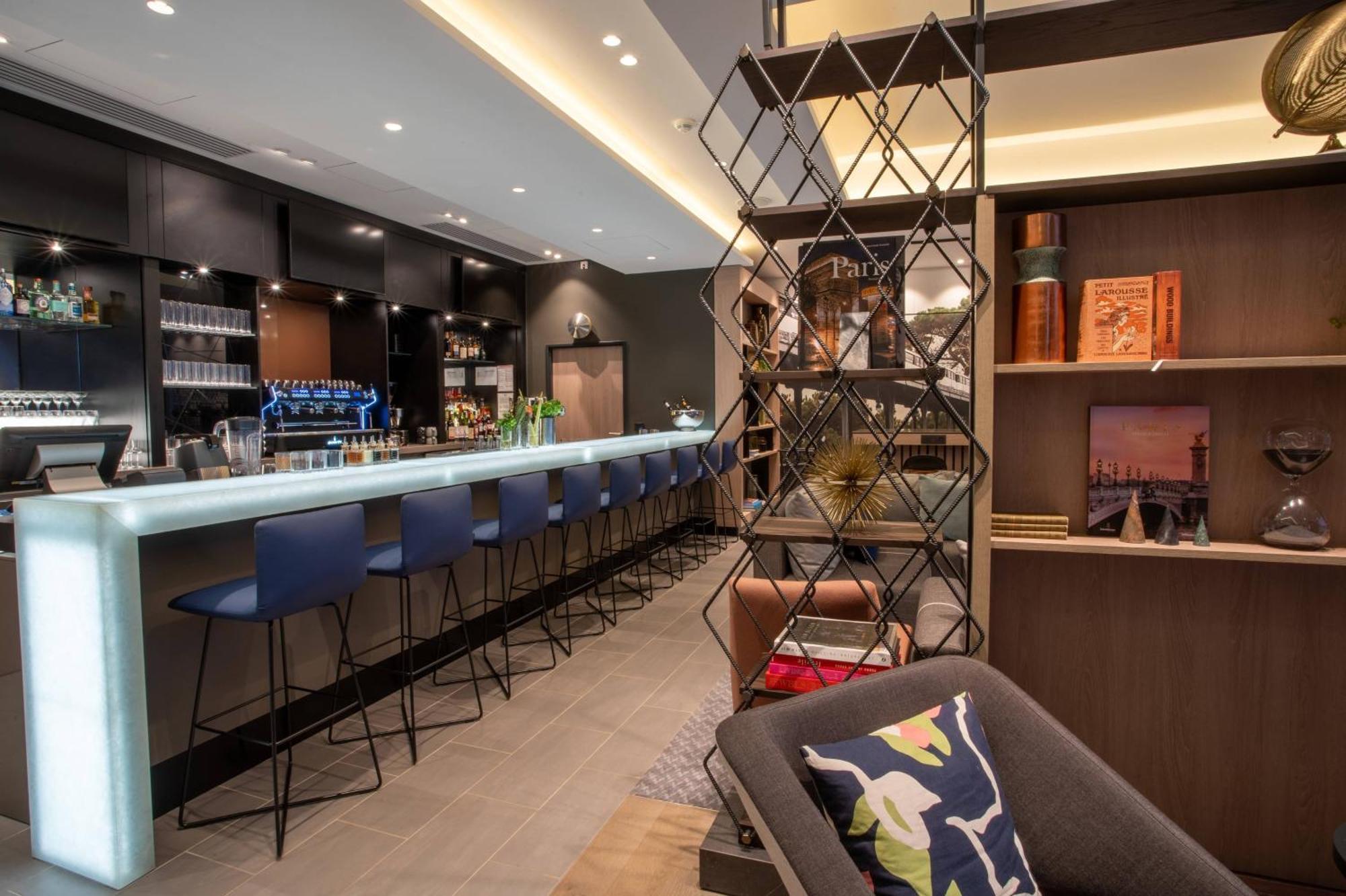 Courtyard By Marriott Paris Porte De Versailles Иси-ле-Мулино Екстериор снимка