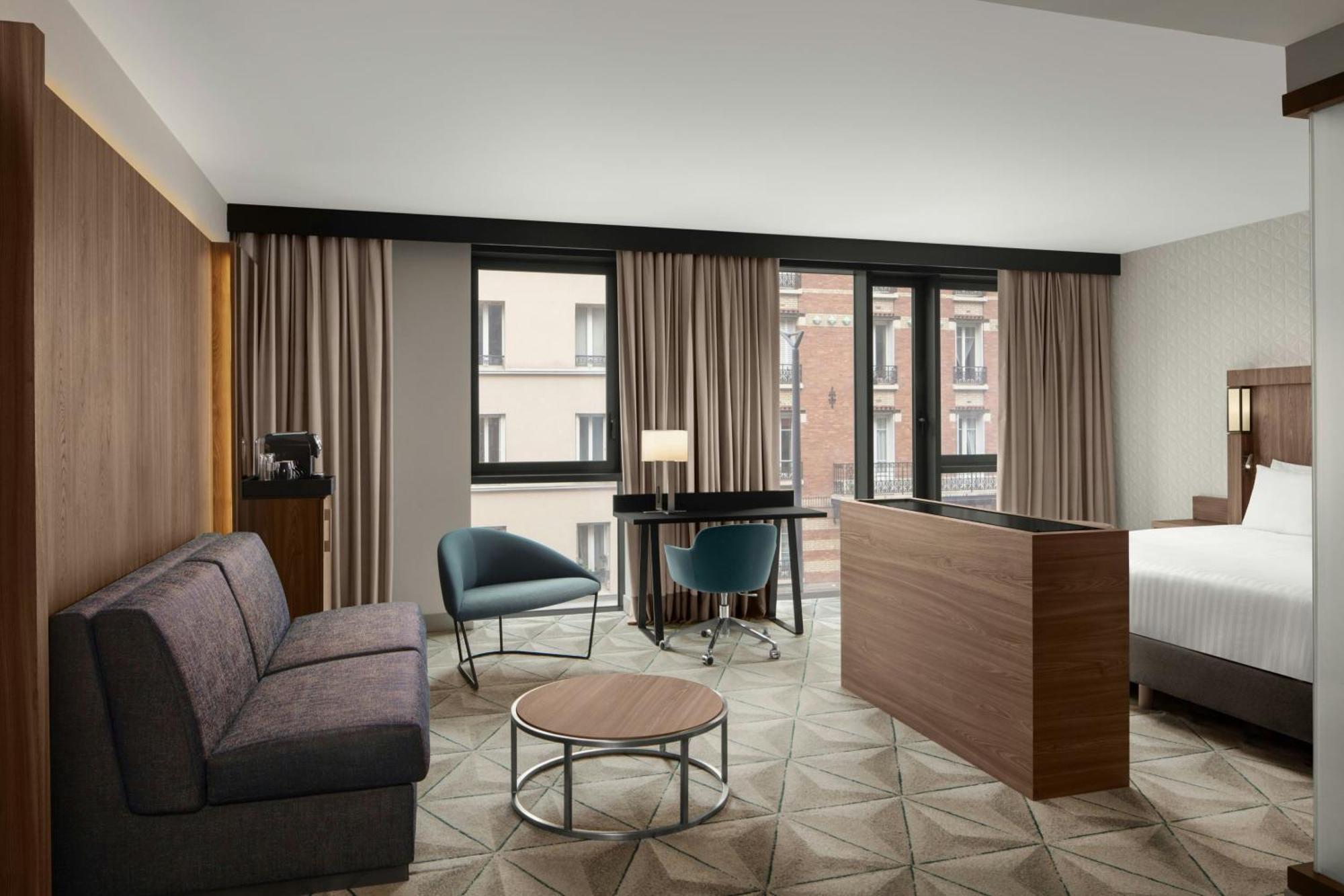 Courtyard By Marriott Paris Porte De Versailles Иси-ле-Мулино Екстериор снимка